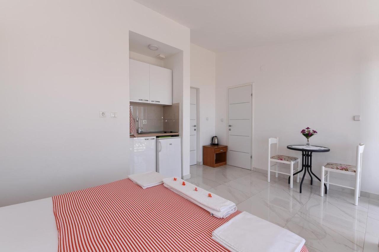 Makarska Sea View Rooms Esterno foto